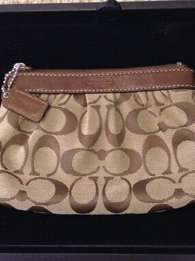 VTG 2000 Coach Signature Jacquard ICONIC Cosmetic Bag, C Monogram Y2K Retro Chic